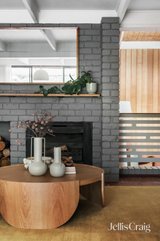 https://images.listonce.com.au/custom/160x/listings/7-allison-crescent-eltham-north-vic-3095/136/01769136_img_08.jpg?DZSALPHTwaI