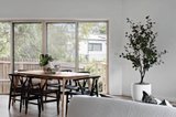 https://images.listonce.com.au/custom/160x/listings/7-amar-street-strathmore-vic-3041/113/01451113_img_08.jpg?f_VfxxF3u90