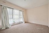 https://images.listonce.com.au/custom/160x/listings/7-andrew-street-mooroolbark-vic-3138/669/01532669_img_05.jpg?FAVyYFII9AQ