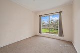 https://images.listonce.com.au/custom/160x/listings/7-andrew-street-mooroolbark-vic-3138/669/01532669_img_06.jpg?FQ1AdvRRnUs