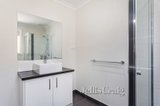 https://images.listonce.com.au/custom/160x/listings/7-anglers-avenue-point-cook-vic-3030/211/01679211_img_01.jpg?DU-7DJFfVFA