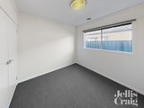 https://images.listonce.com.au/custom/160x/listings/7-appaloosa-grove-clyde-north-vic-3978/843/01885843_img_09.jpg?seAxH4IS8C4