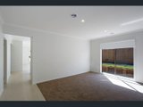 https://images.listonce.com.au/custom/160x/listings/7-auburn-drive-smythes-creek-vic-3351/268/01628268_img_08.jpg?9tWKwXFDgvs