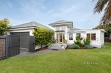 https://images.listonce.com.au/custom/160x/listings/7-aurora-court-sorrento-vic-3943/057/01631057_img_01.jpg?dK3t2E3ZRY4