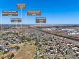 https://images.listonce.com.au/custom/160x/listings/7-bartlett-court-corio-vic-3214/580/01698580_img_11.jpg?eAvgId5wEks