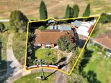https://images.listonce.com.au/custom/160x/listings/7-bartlett-court-corio-vic-3214/580/01698580_img_14.jpg?-rIi4glNP2M