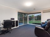 https://images.listonce.com.au/custom/160x/listings/7-baystone-place-lilydale-vic-3140/495/01524495_img_11.jpg?6CowhRRLr6k