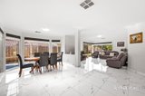 https://images.listonce.com.au/custom/160x/listings/7-baystone-place-lilydale-vic-3140/659/01950659_img_11.jpg?dPdAPFIYPqc