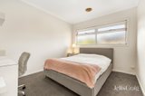 https://images.listonce.com.au/custom/160x/listings/7-beal-street-mount-waverley-vic-3149/878/01817878_img_08.jpg?Ynvj_l_WbEg