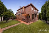 https://images.listonce.com.au/custom/160x/listings/7-benalong-court-doncaster-vic-3108/506/01972506_img_20.jpg?24Pfcxq5mXE