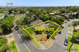 https://images.listonce.com.au/custom/160x/listings/7-benwerrin-drive-burwood-east-vic-3151/496/01743496_img_02.jpg?hCN_ThL8Bd4