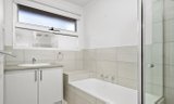 https://images.listonce.com.au/custom/160x/listings/7-black-springs-road-chirnside-park-vic-3116/140/01725140_img_03.jpg?QZLiMjFBCfI