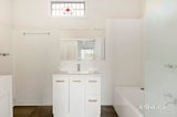 https://images.listonce.com.au/custom/160x/listings/7-black-street-essendon-vic-3040/001/01983001_img_07.jpg?Nt-vC4ZvHSk