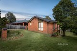 https://images.listonce.com.au/custom/160x/listings/7-blackfriars-lane-chirnside-park-vic-3116/350/01592350_img_01.jpg?7udSALTMnhE