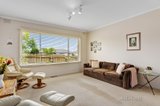 https://images.listonce.com.au/custom/160x/listings/7-blue-hills-avenue-mount-waverley-vic-3149/886/00452886_img_04.jpg?ekOX7xjNcDQ