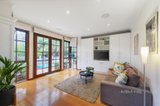 https://images.listonce.com.au/custom/160x/listings/7-booth-court-eltham-vic-3095/836/01049836_img_06.jpg?5qYUjSe_WRA