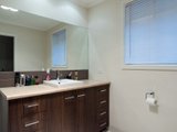 https://images.listonce.com.au/custom/160x/listings/7-bristol-court-kilsyth-vic-3137/466/01524466_img_08.jpg?29tg22-jGrQ