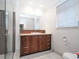https://images.listonce.com.au/custom/160x/listings/7-bristol-court-kilsyth-vic-3137/948/01524948_img_09.jpg?pWYWsXxZ9l8
