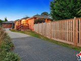 https://images.listonce.com.au/custom/160x/listings/7-bristol-court-kilsyth-vic-3137/948/01524948_img_15.jpg?9TW1c34nC-s