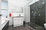 https://images.listonce.com.au/custom/160x/listings/7-burnside-avenue-canterbury-vic-3126/810/01582810_img_10.jpg?QJOzDpHhyjY