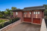 https://images.listonce.com.au/custom/160x/listings/7-burnside-avenue-canterbury-vic-3126/810/01582810_img_14.jpg?oTu1vw1NkeQ