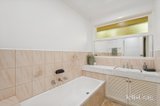 https://images.listonce.com.au/custom/160x/listings/7-byways-drive-ringwood-east-vic-3135/278/01822278_img_09.jpg?HfxxwVeWZkM