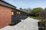 https://images.listonce.com.au/custom/160x/listings/7-cairn-grove-glen-waverley-vic-3150/404/01985404_img_13.jpg?Q0cGN-5J-4I