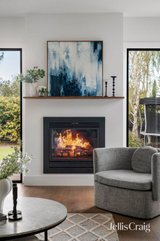 https://images.listonce.com.au/custom/160x/listings/7-calembeena-avenue-hughesdale-vic-3166/971/01980971_img_19.jpg?OXKTx2vjg1k