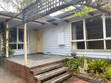 https://images.listonce.com.au/custom/160x/listings/7-carlyle-street-croydon-vic-3136/336/01635336_img_13.jpg?aVFH8gcumkU