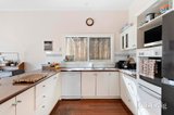 https://images.listonce.com.au/custom/160x/listings/7-carnarvon-road-essendon-vic-3040/925/01898925_img_06.jpg?2szdF5SdcQo