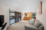 https://images.listonce.com.au/custom/160x/listings/7-carrington-court-chirnside-park-vic-3116/818/01613818_img_04.jpg?DwxfXoUmzFk