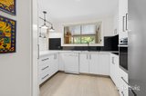 https://images.listonce.com.au/custom/160x/listings/7-castle-court-ballarat-east-vic-3350/306/01991306_img_05.jpg?VRkFqqGdew0