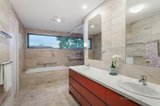 https://images.listonce.com.au/custom/160x/listings/7-cloverdale-road-glen-iris-vic-3146/187/00791187_img_12.jpg?Gvn87IQV8xo