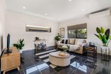 https://images.listonce.com.au/custom/160x/listings/7-coach-house-boulevard-woodend-vic-3442/033/01131033_img_07.jpg?biHGoW9sLqE