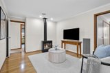 https://images.listonce.com.au/custom/160x/listings/7-colesbourne-court-kilsyth-south-vic-3137/345/01574345_img_04.jpg?YWyRaTiQpxM