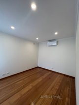 https://images.listonce.com.au/custom/160x/listings/7-college-street-williamstown-vic-3016/605/01679605_img_16.jpg?M9pjOooUQ3Y
