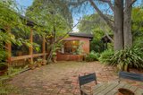 https://images.listonce.com.au/custom/160x/listings/7-compton-street-glen-waverley-vic-3150/869/00998869_img_06.jpg?7rHpVnraNGU