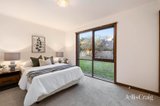 https://images.listonce.com.au/custom/160x/listings/7-coniston-close-croydon-hills-vic-3136/108/01970108_img_10.jpg?5-y7k8x0WyY