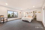 https://images.listonce.com.au/custom/160x/listings/7-crown-point-chirnside-park-vic-3116/613/01939613_img_08.jpg?5FlX8xNfX6Y