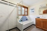 https://images.listonce.com.au/custom/160x/listings/7-culliton-road-camberwell-vic-3124/984/00677984_img_07.jpg?-pxEM_mWY5g