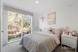 https://images.listonce.com.au/custom/160x/listings/7-dandallo-drive-eltham-vic-3095/240/01855240_img_09.jpg?zfee55zesSc