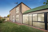 https://images.listonce.com.au/custom/160x/listings/7-delacombe-court-cheltenham-vic-3192/582/01597582_img_15.jpg?bvL8nuYryZE