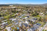 https://images.listonce.com.au/custom/160x/listings/7-dianella-court-woodend-vic-3442/005/01818005_img_17.jpg?5ZfYxlkxOuc