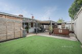 https://images.listonce.com.au/custom/160x/listings/7-dixon-grove-blackburn-vic-3130/825/01528825_img_09.jpg?hF0Jgb_bGYk