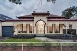 https://images.listonce.com.au/custom/160x/listings/7-donald-street-brunswick-vic-3056/819/01716819_img_01.jpg?uIUmiuMhUqI
