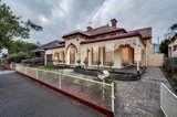 https://images.listonce.com.au/custom/160x/listings/7-donald-street-brunswick-vic-3056/819/01716819_img_18.jpg?6mi4dwDTfu8