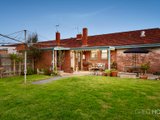 https://images.listonce.com.au/custom/160x/listings/7-dunstan-parade-port-melbourne-vic-3207/168/01090168_img_05.jpg?nR3HrvBp5bA