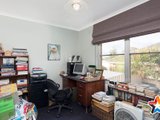 https://images.listonce.com.au/custom/160x/listings/7-durham-road-kilsyth-vic-3137/332/01526332_img_06.jpg?N_50yJGQyz8