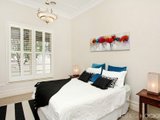 https://images.listonce.com.au/custom/160x/listings/7-effingham-road-newport-vic-3015/166/01202166_img_07.jpg?QtvYJvdiwHc