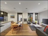 https://images.listonce.com.au/custom/160x/listings/7-ellsworth-crescent-camberwell-vic-3124/751/01721751_img_04.jpg?JXCsEM1w80g